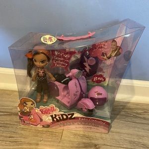 Bratz Kidz Yasmin RC Radio Controlled Motor Scooter Doll